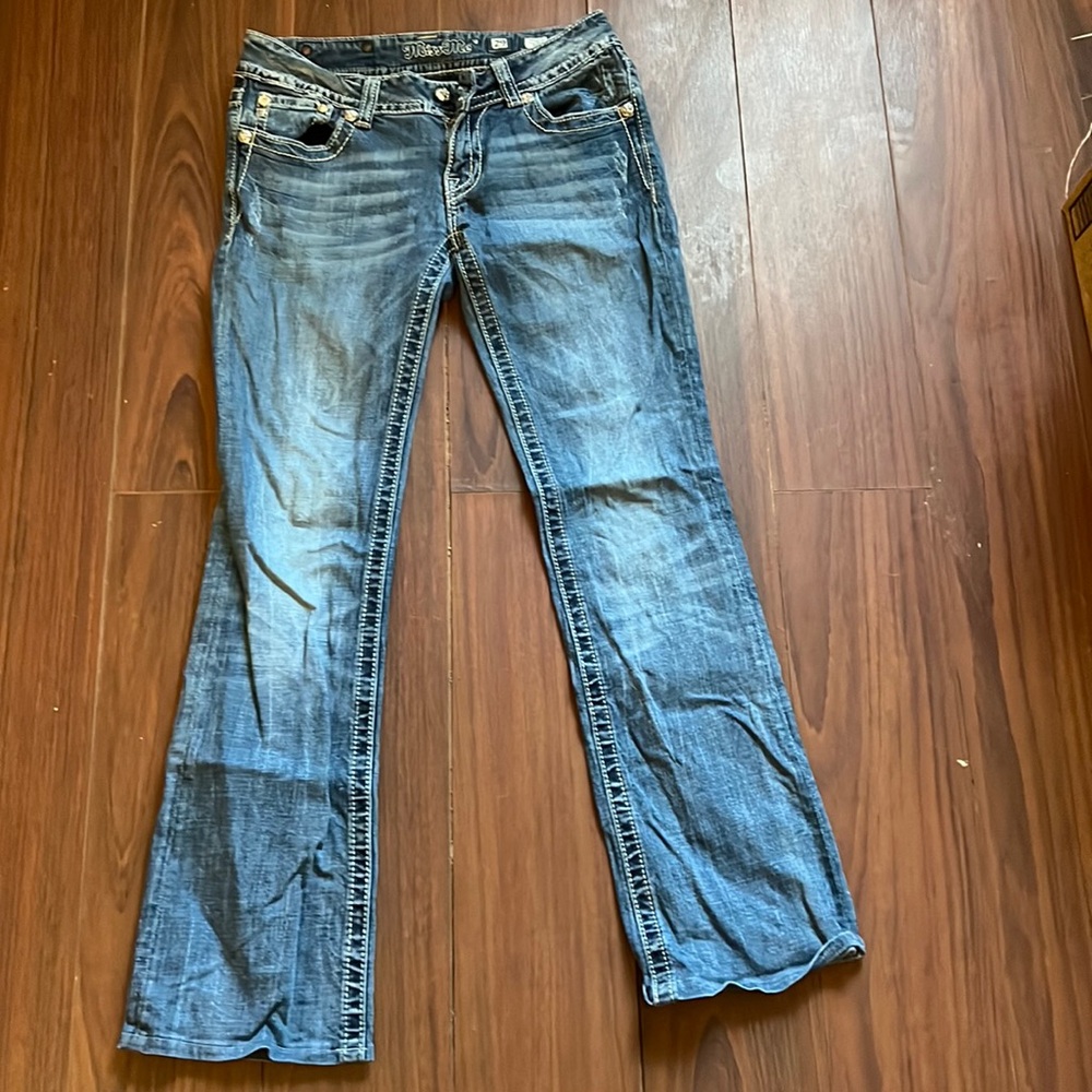Miss me Jeans size 29. Only Worn once, if any at all. Perfect condition